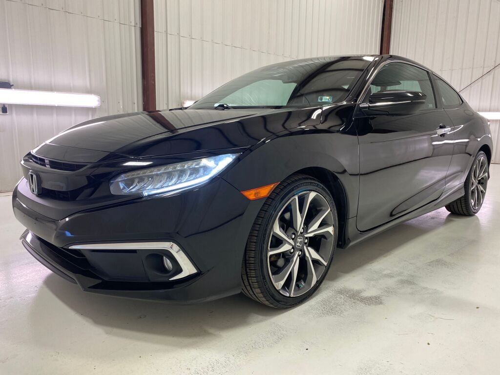 2019 Honda Civic Touring Crystal Black Pearl at South Hills CDJR