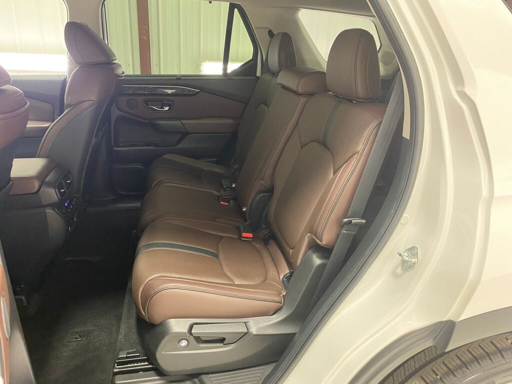 2023 Honda Pilot Elite Platinum White Pearl at Honda North