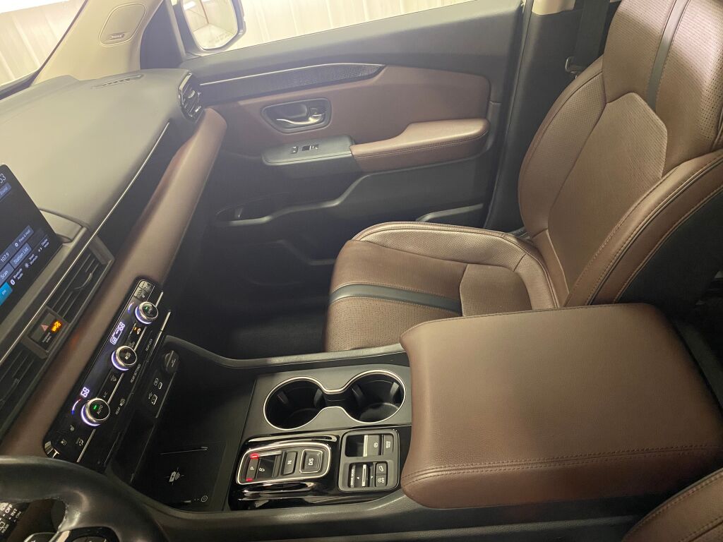 2023 Honda Pilot Elite Platinum White Pearl at Honda North