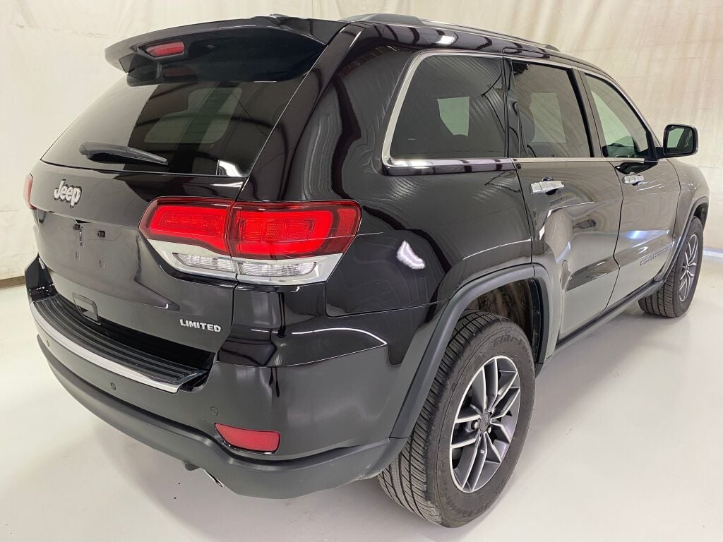 2021 Jeep Grand Cherokee Limited Sangria Metallic Clearcoat at Klick Lewis Buick Chevrolet