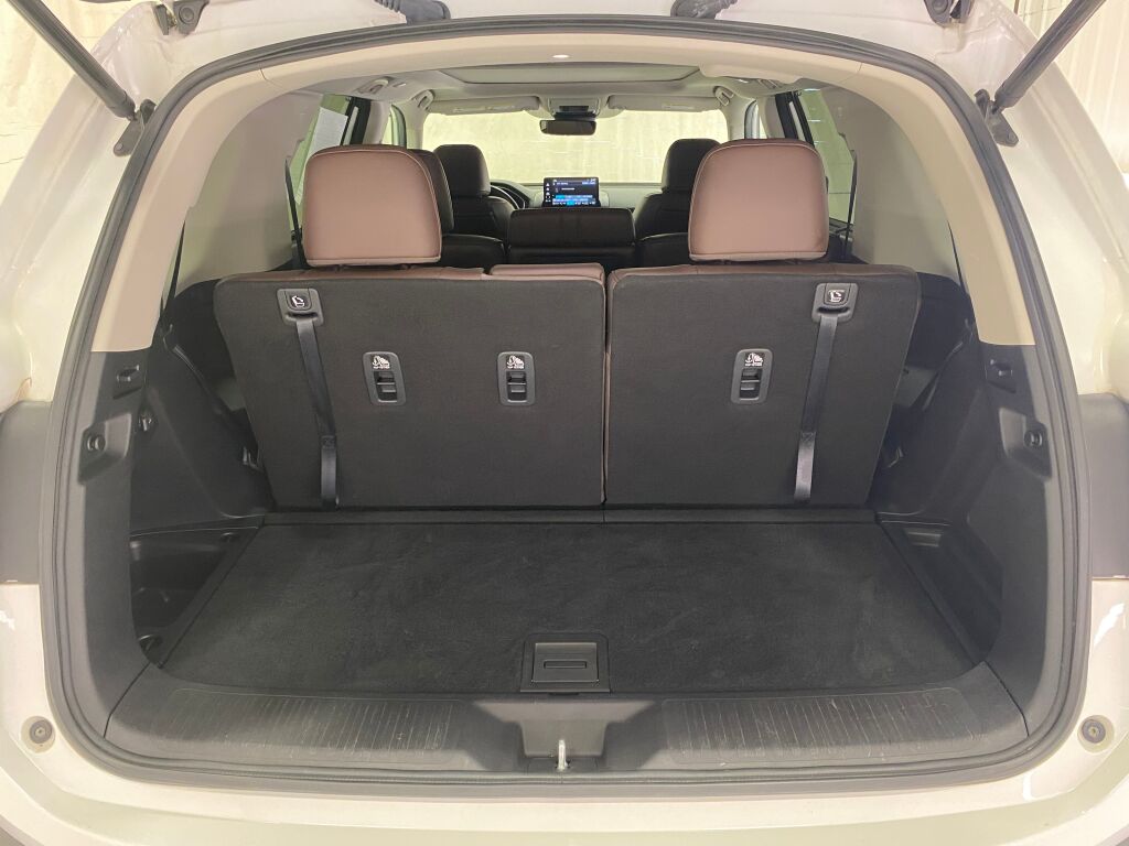 2023 Honda Pilot Elite Platinum White Pearl at Honda North