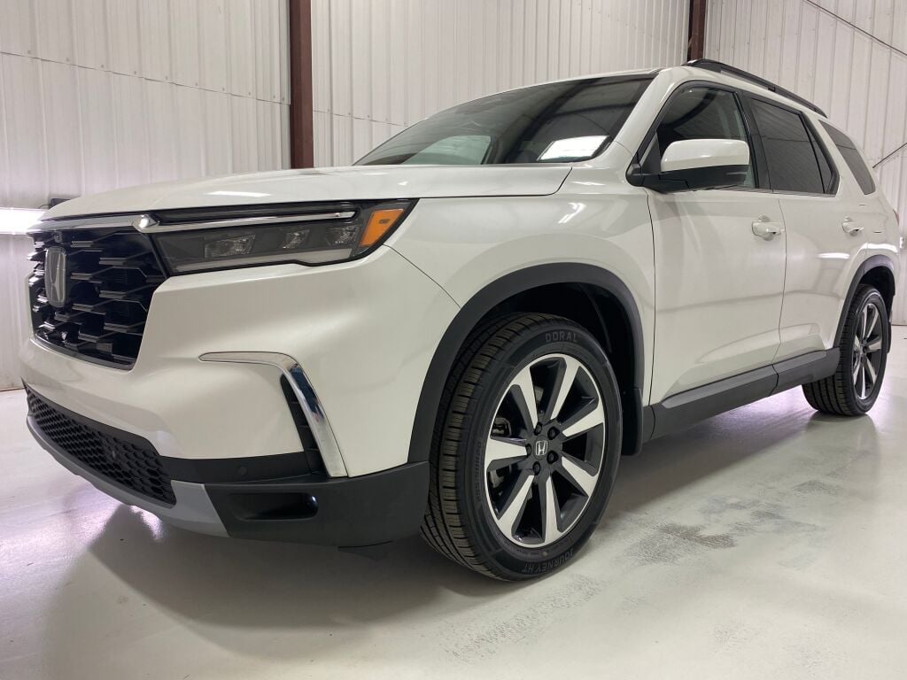 2023 Honda Pilot Elite Platinum White Pearl at Honda North