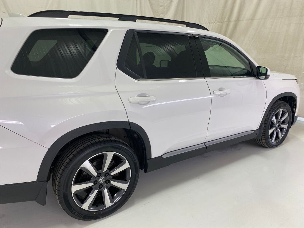 2023 Honda Pilot Elite Platinum White Pearl at Honda North