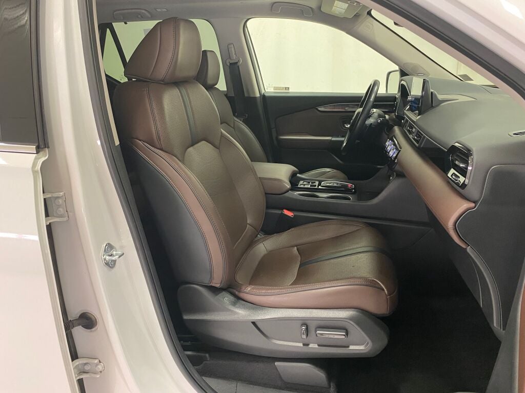 2023 Honda Pilot Elite Platinum White Pearl at Honda North