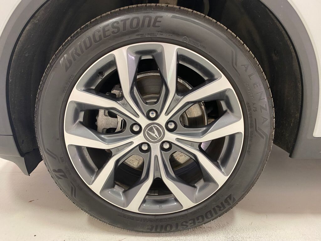 2022 Acura MDX Technology Lunar Silver Metallic at Spitzer Acura