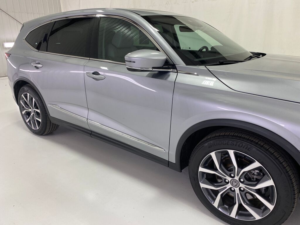 2022 Acura MDX Technology Lunar Silver Metallic at Spitzer Acura
