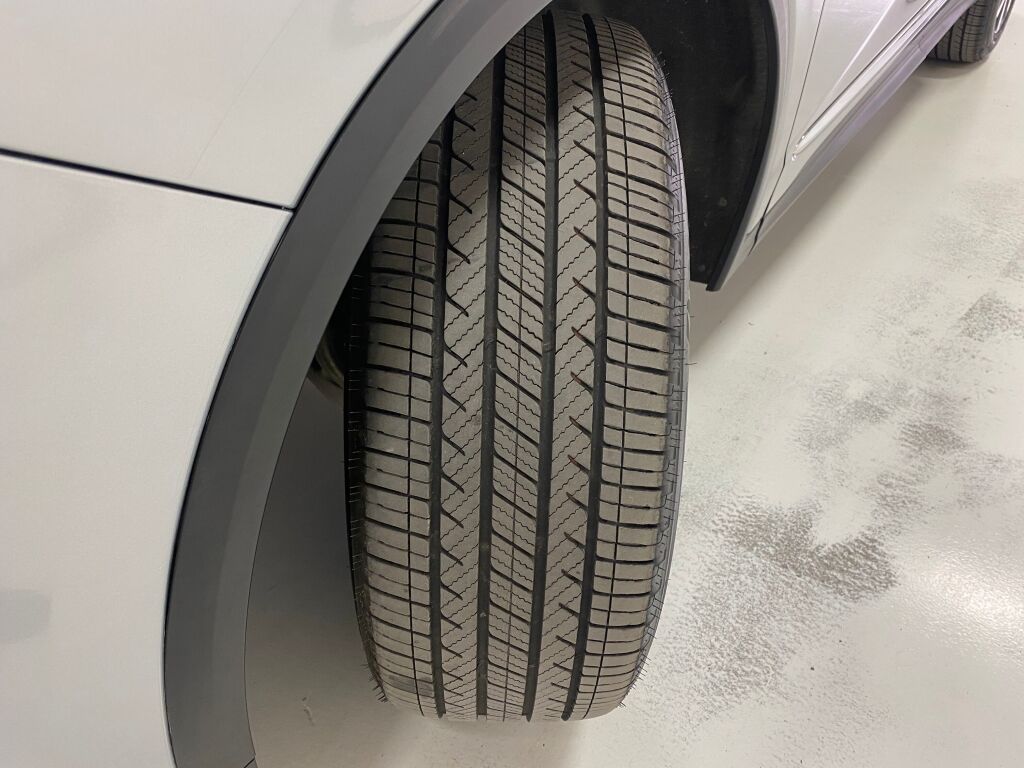 2022 Acura MDX Technology Lunar Silver Metallic at Spitzer Acura