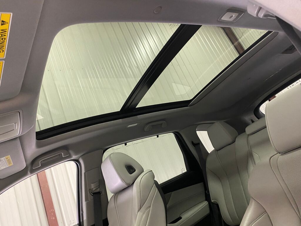 2022 Acura MDX Technology Lunar Silver Metallic at Spitzer Acura