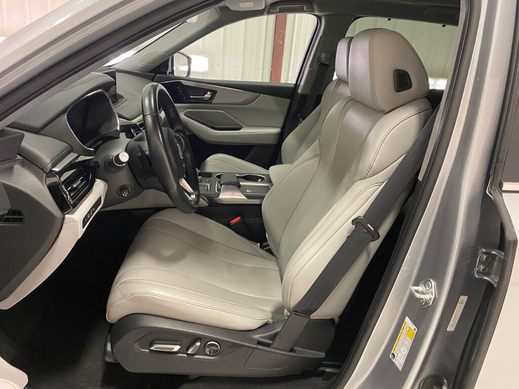 2022 Acura MDX Technology Lunar Silver Metallic at Spitzer Acura