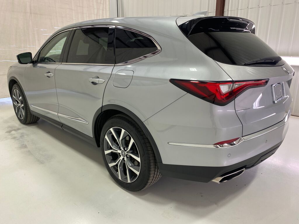 2022 Acura MDX Technology Lunar Silver Metallic at Spitzer Acura