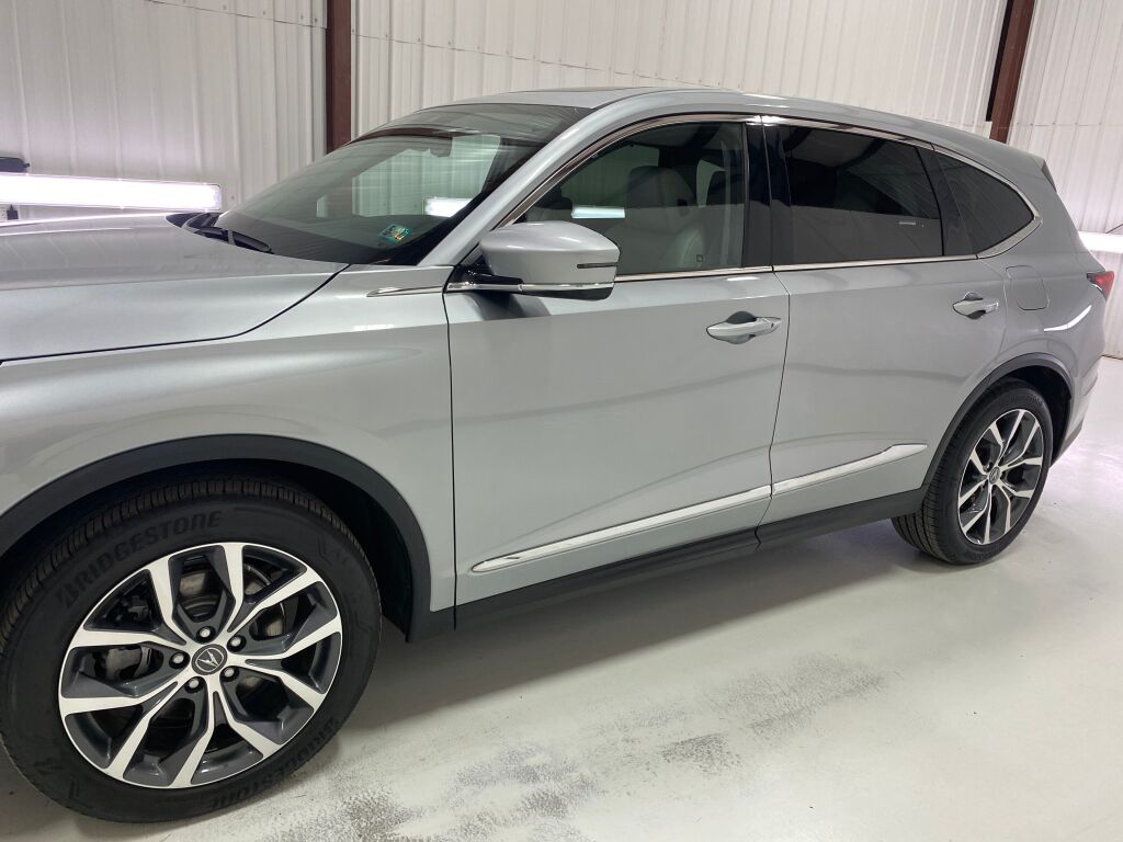 2022 Acura MDX Technology Lunar Silver Metallic at Spitzer Acura