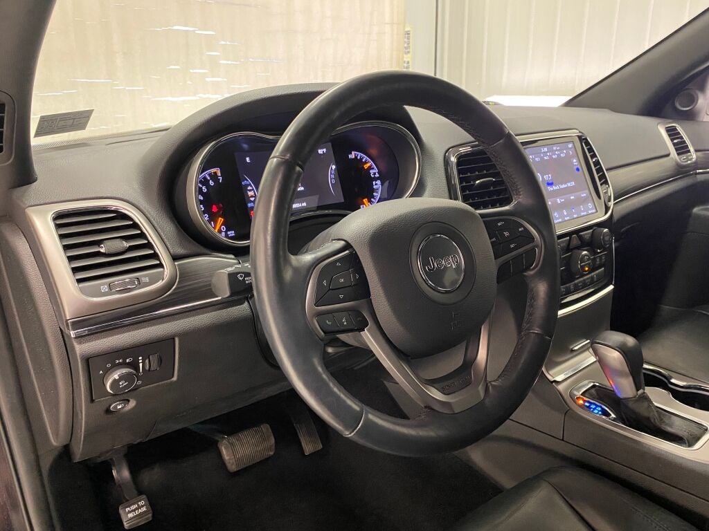 2021 Jeep Grand Cherokee Limited Sangria Metallic Clearcoat at Carlisle Cadillac Buick GMC