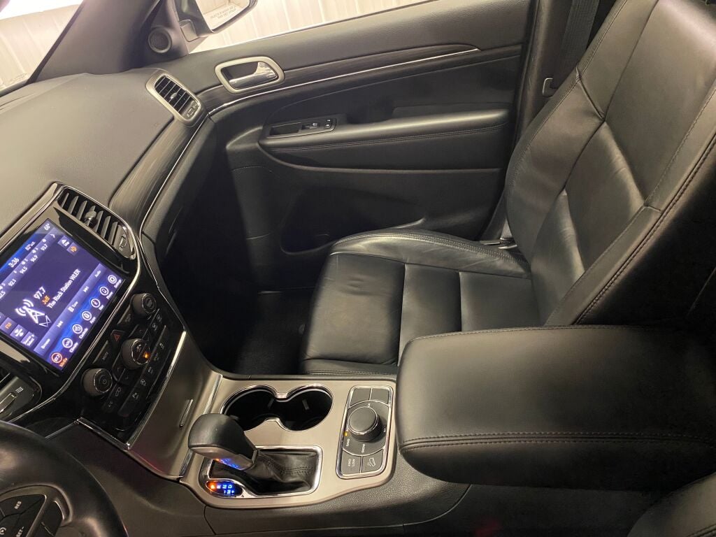 2021 Jeep Grand Cherokee Limited Sangria Metallic Clearcoat at Carlisle Cadillac Buick GMC