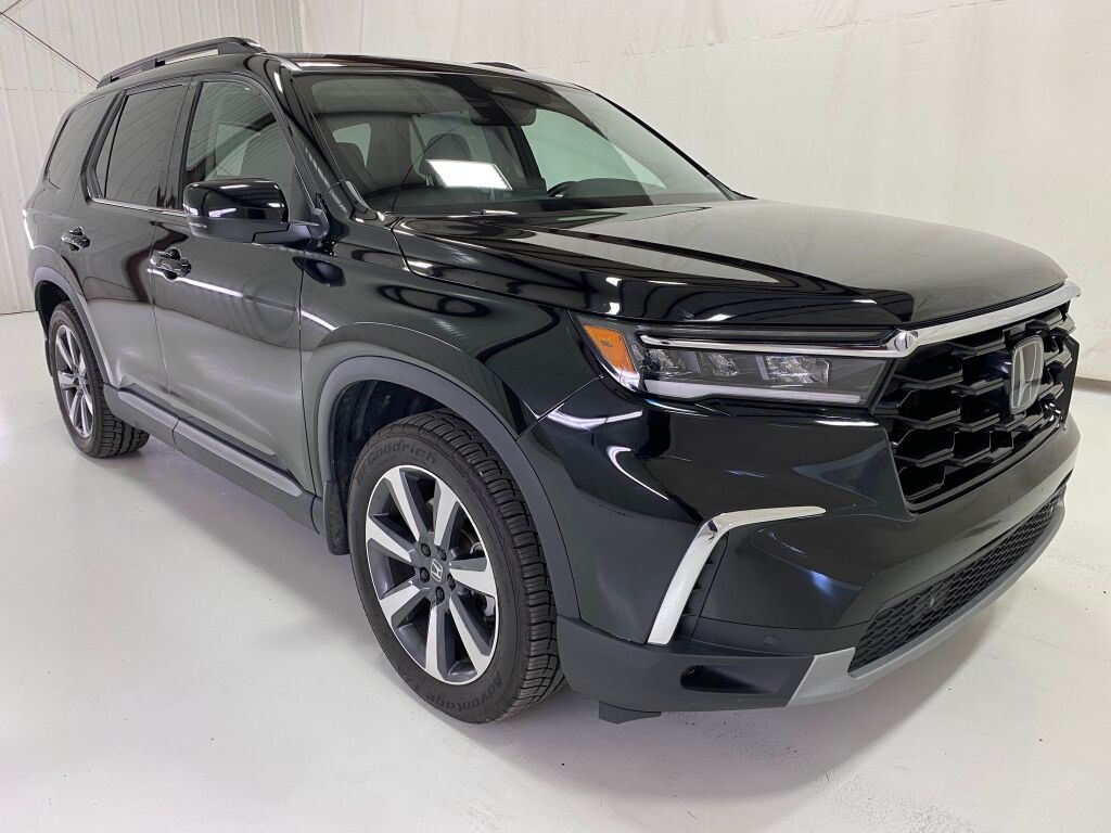 2024 Honda Pilot Touring Crystal Black Pearl at Spitzer Acura