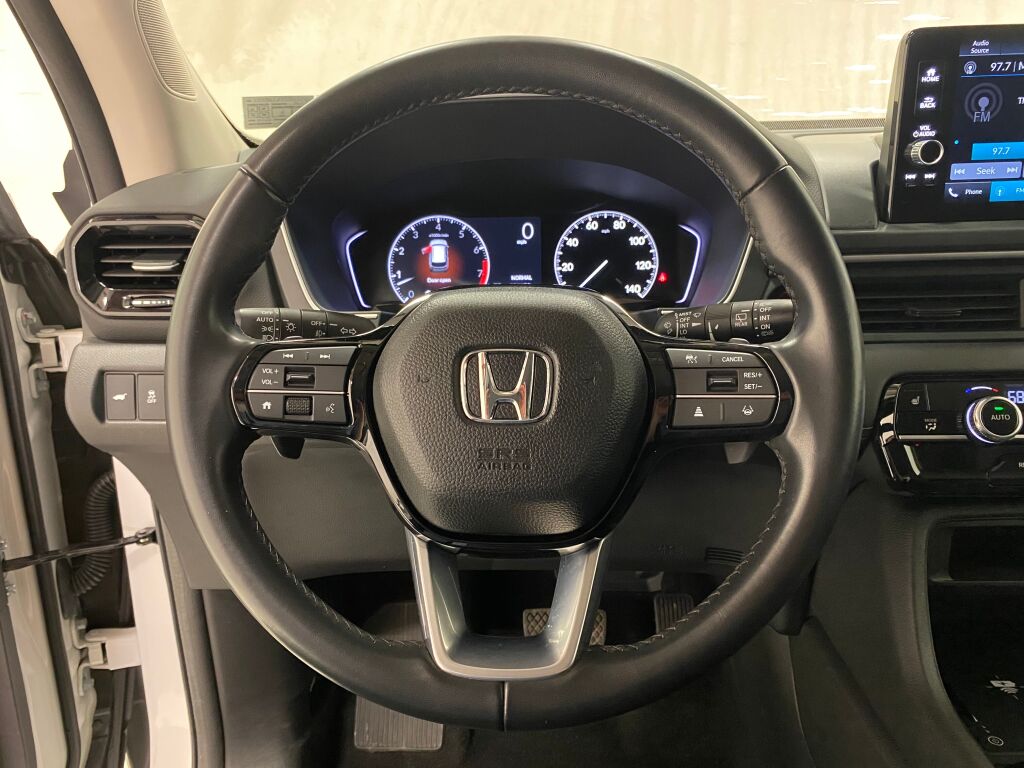 2023 Honda Pilot EX-L Platinum White Pearl at Sutliff Volkswagen