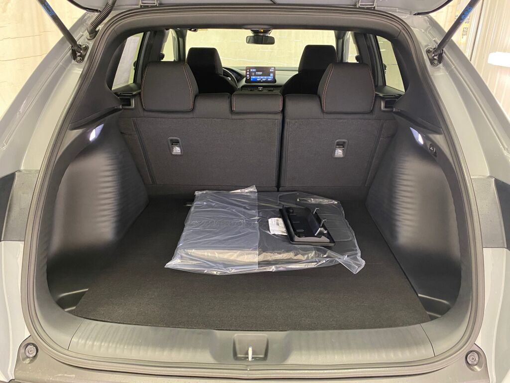 2027 Honda HR-V Sport - 8