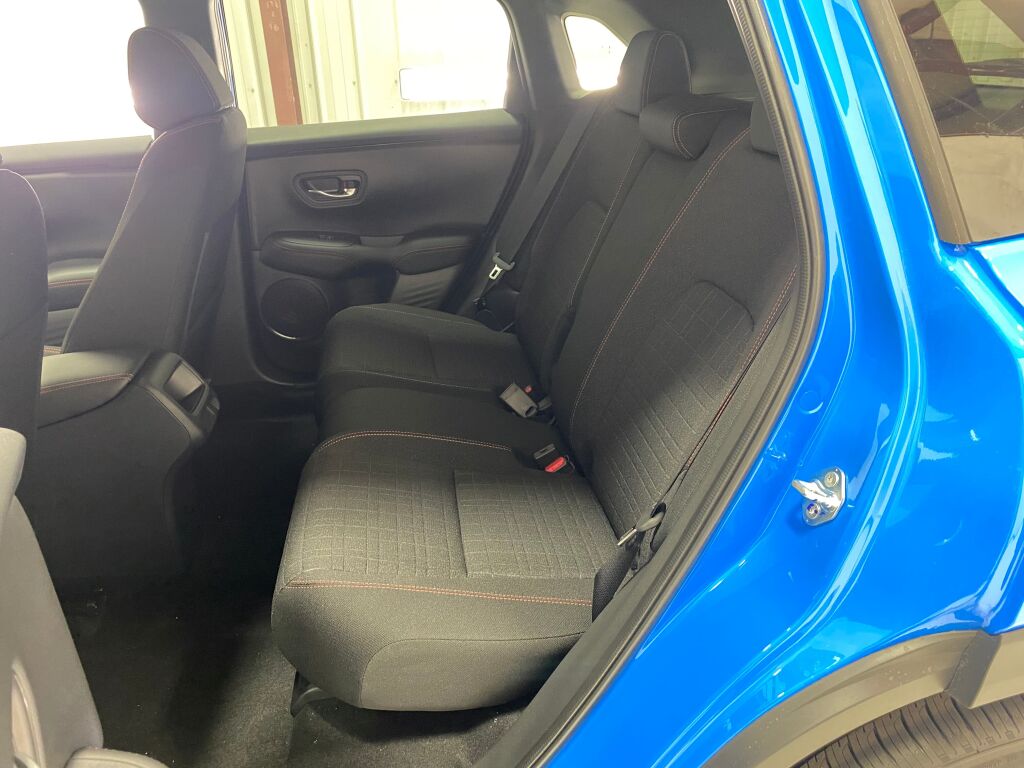 2027 Honda HR-V Sport - 9