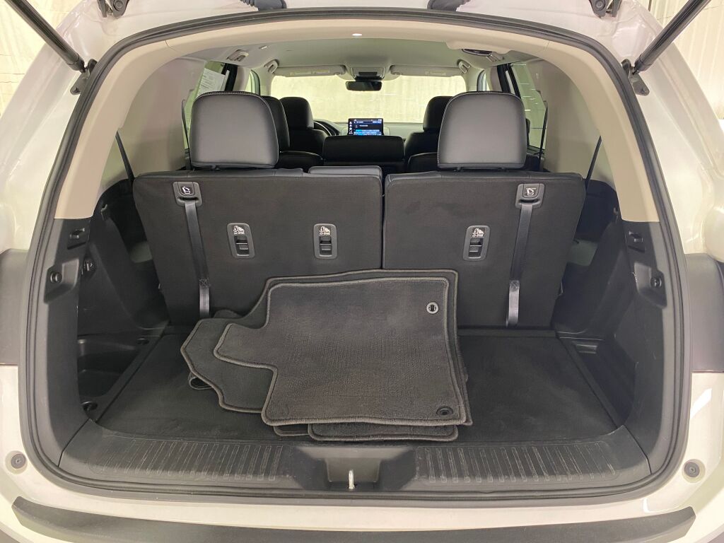 2023 Honda Pilot EX-L Platinum White Pearl at Sutliff Volkswagen