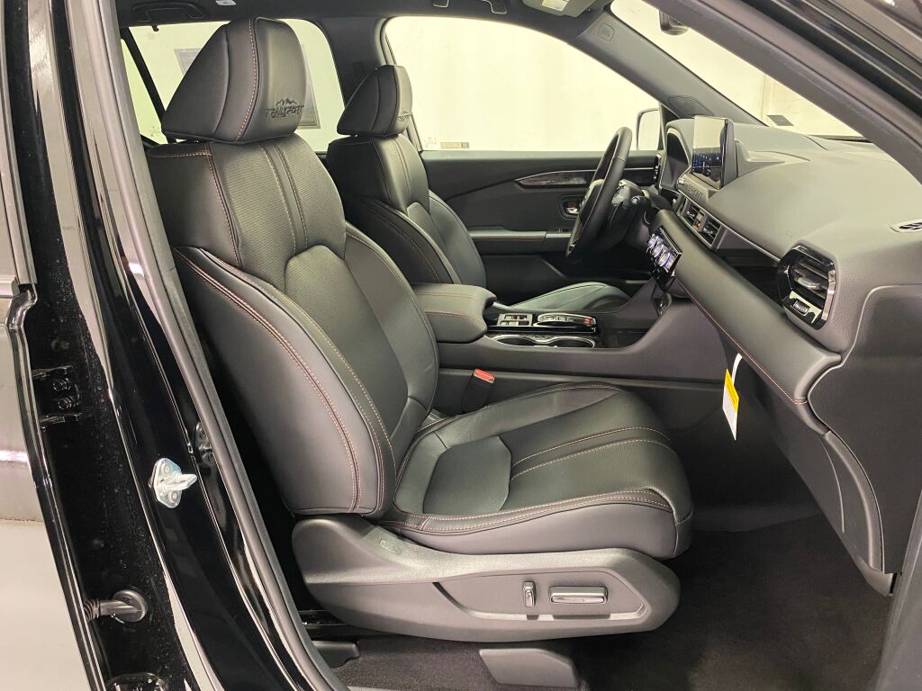 2026 Honda Passport  CRYSTAL BLACK at South Hills Kia