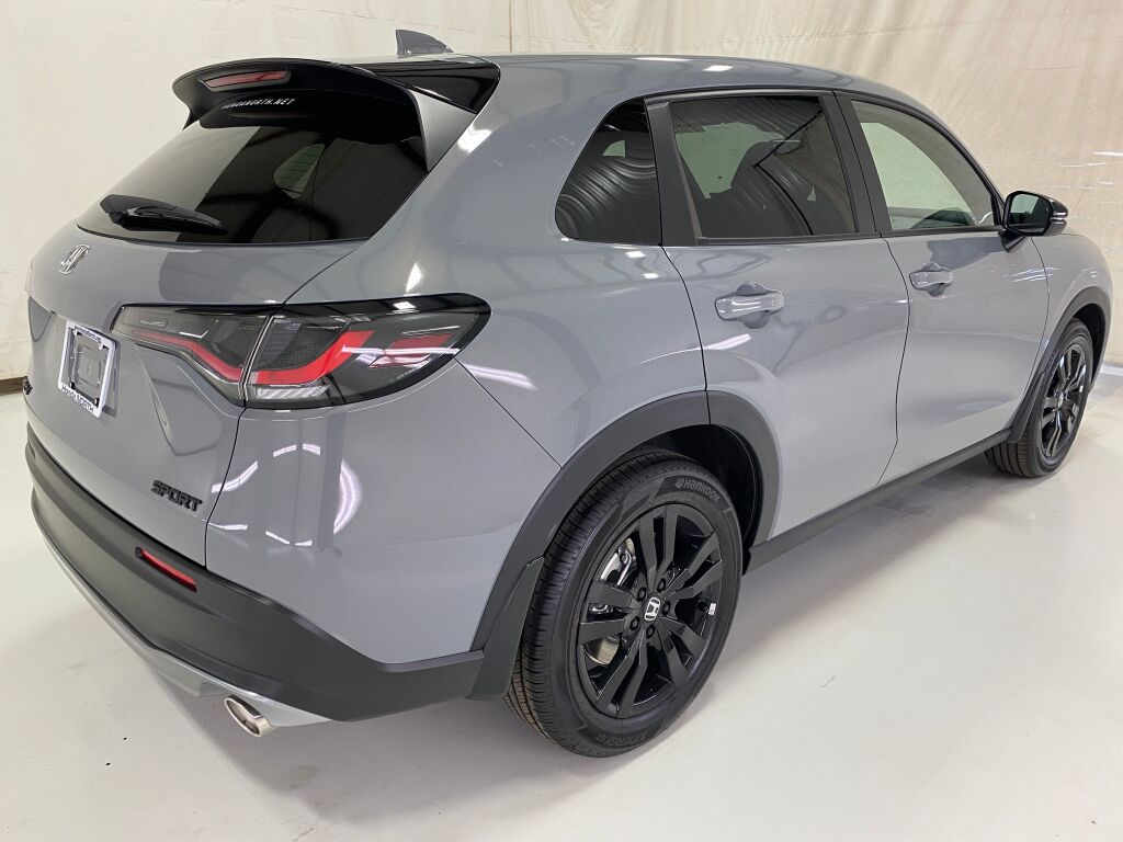2027 Honda HR-V Sport - 4