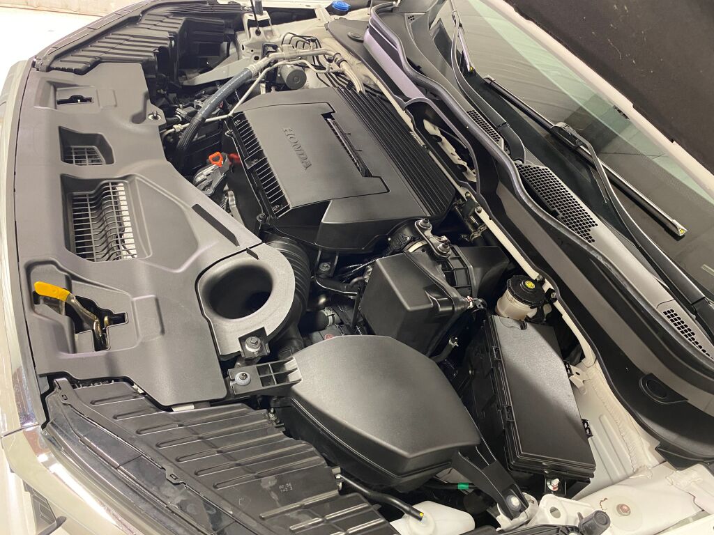 2023 Honda Pilot EX-L Platinum White Pearl at Sutliff Volkswagen