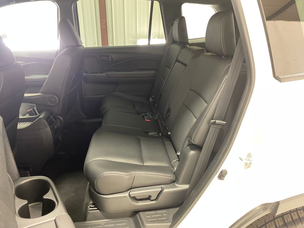2023 Honda Passport EX-L Platinum White Pearl at Honda North
