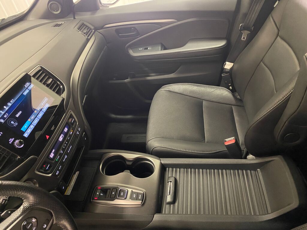 2023 Honda Passport EX-L Platinum White Pearl at Honda North