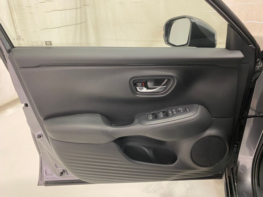 2025 Honda HR-V LX Modern Steel Metallic at Honda North
