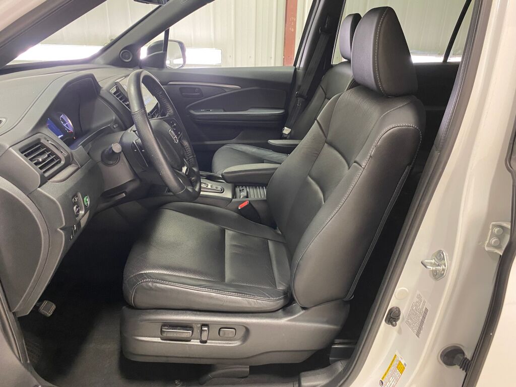 2023 Honda Passport EX-L Platinum White Pearl at Honda North
