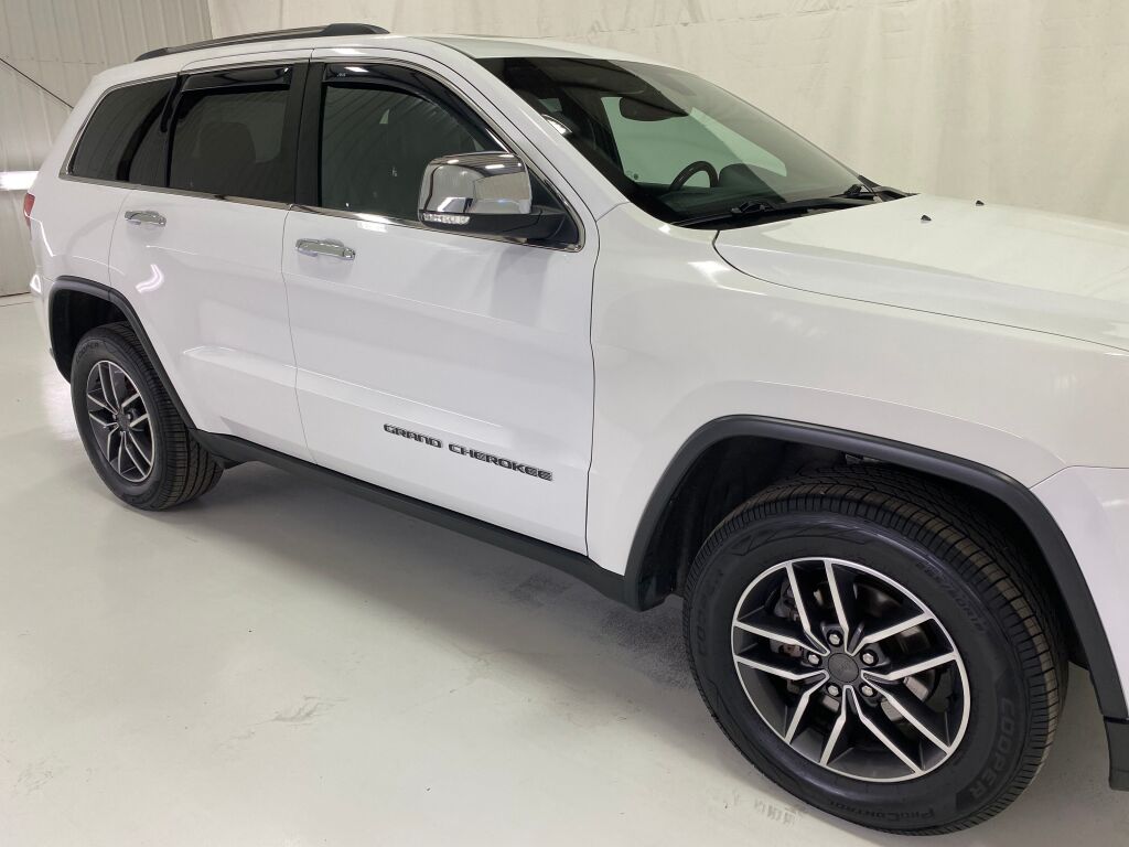 2019 Jeep Grand Cherokee Limited Bright White Clearcoat at South Hills CDJR