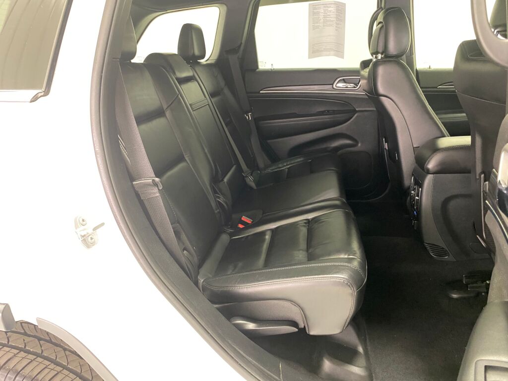 2019 Jeep Grand Cherokee Limited Bright White Clearcoat at South Hills CDJR