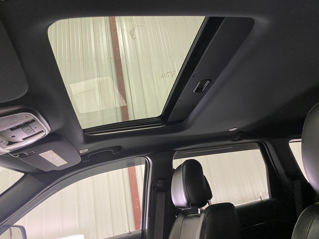 2019 Jeep Grand Cherokee Limited Bright White Clearcoat at South Hills CDJR