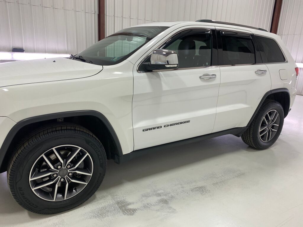 2019 Jeep Grand Cherokee Limited Bright White Clearcoat at South Hills CDJR