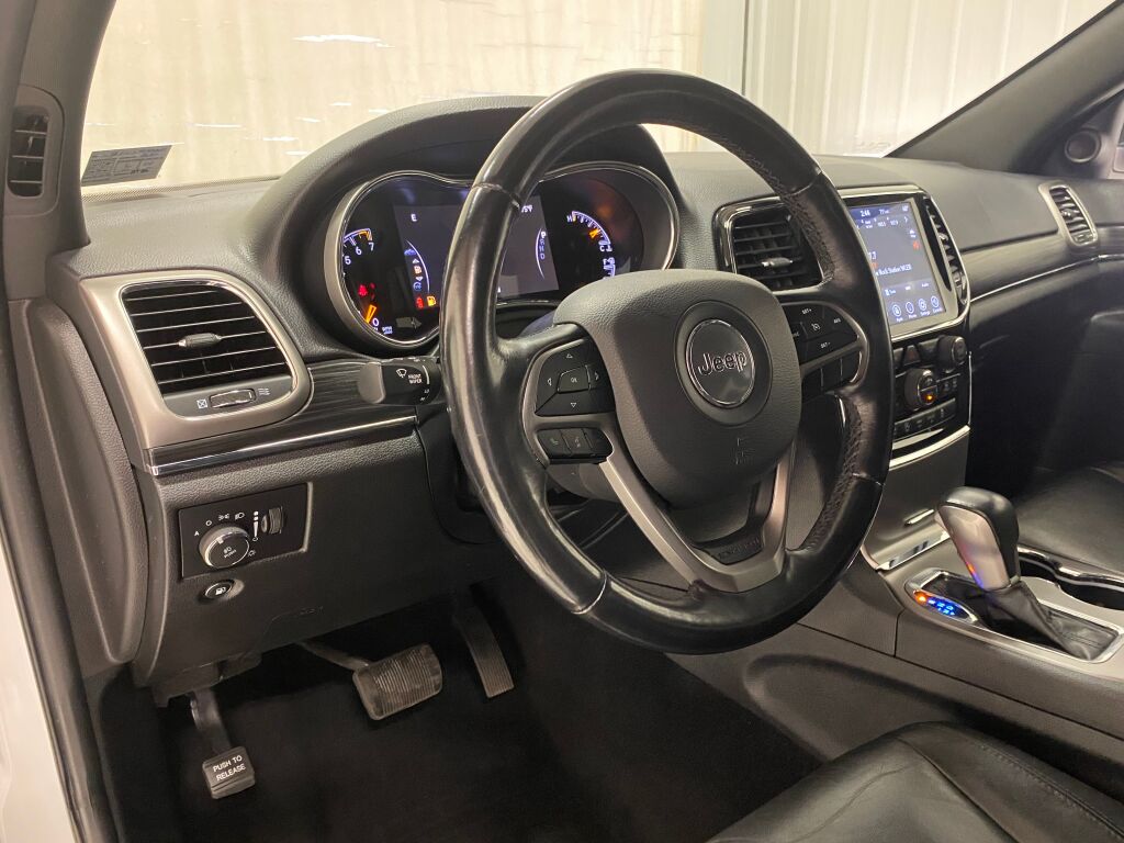 2019 Jeep Grand Cherokee Limited Bright White Clearcoat at South Hills CDJR