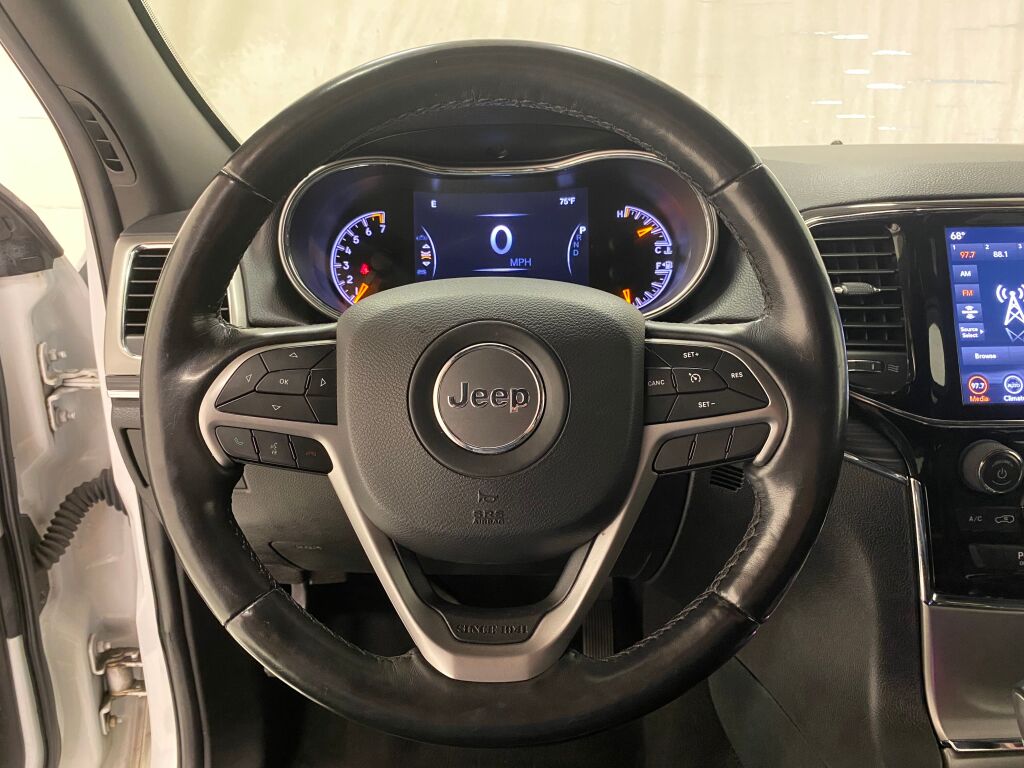 2019 Jeep Grand Cherokee Limited Bright White Clearcoat at South Hills CDJR