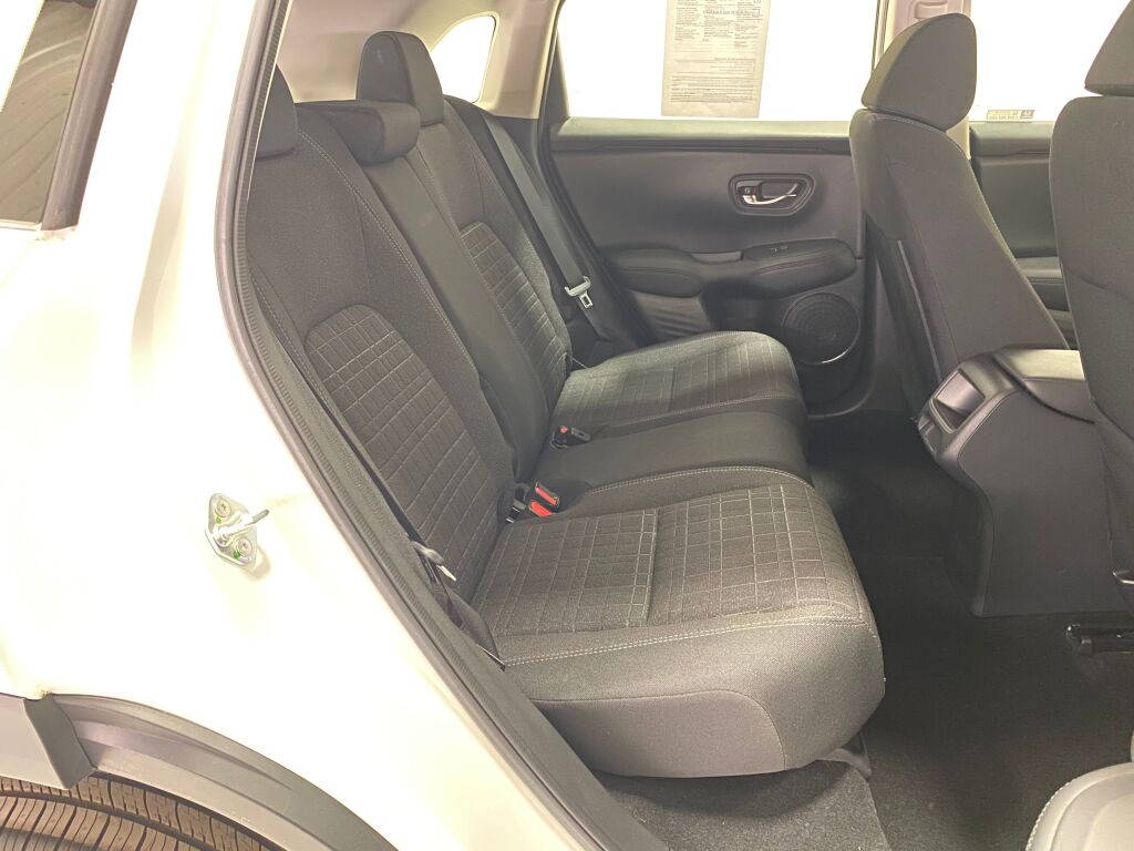 2023 Honda HR-V LX - 9