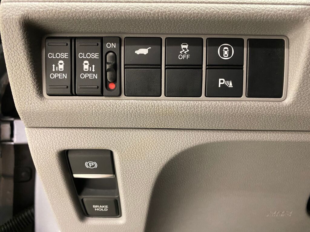 2022 Honda Odyssey Touring Lunar Silver Metallic at Auto Express Mitsubishi