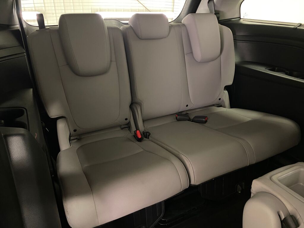 2022 Honda Odyssey Touring Lunar Silver Metallic at Auto Express Mitsubishi