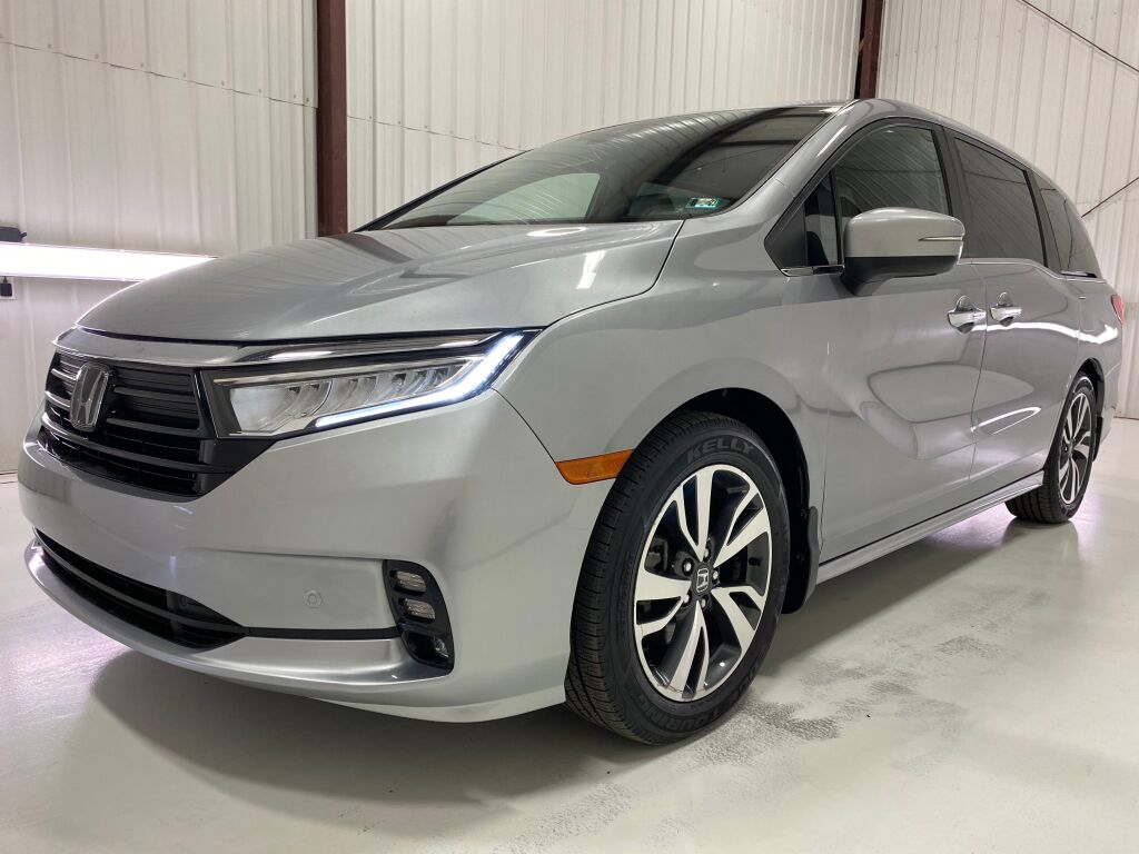 2022 Honda Odyssey Touring Lunar Silver Metallic at Auto Express Mitsubishi