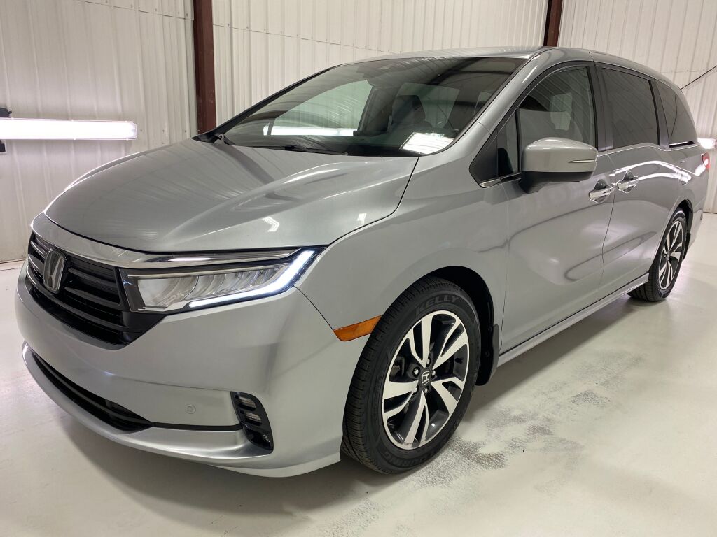 2022 Honda Odyssey Touring Lunar Silver Metallic at Auto Express Mitsubishi