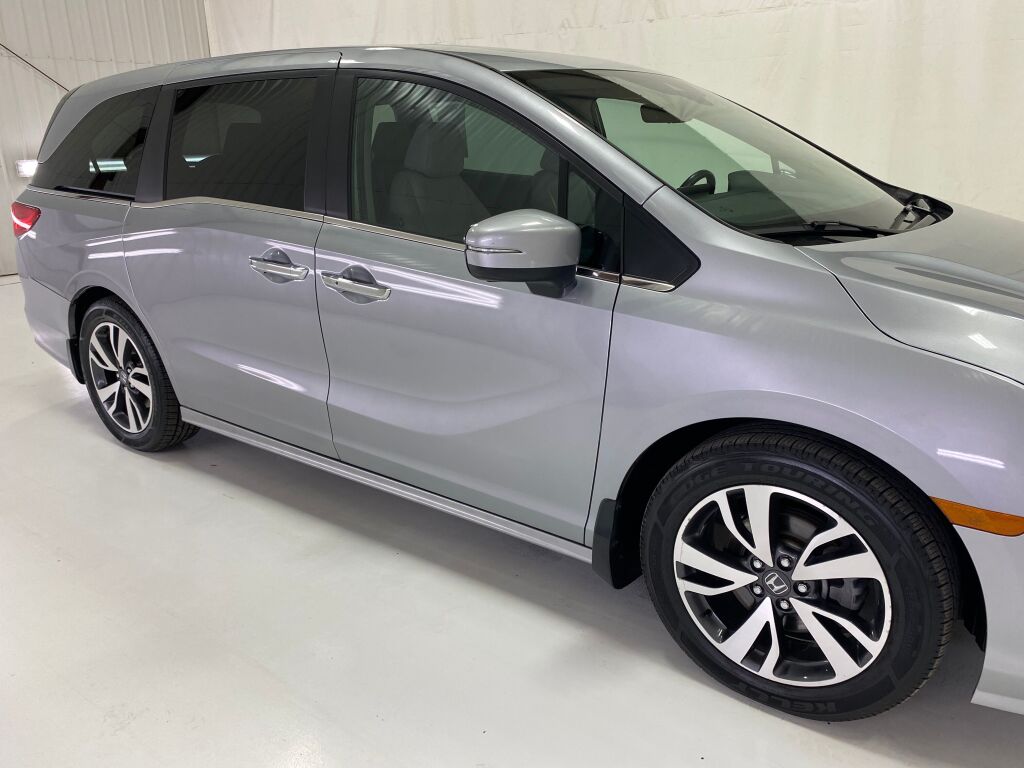 2022 Honda Odyssey Touring Lunar Silver Metallic at Auto Express Mitsubishi