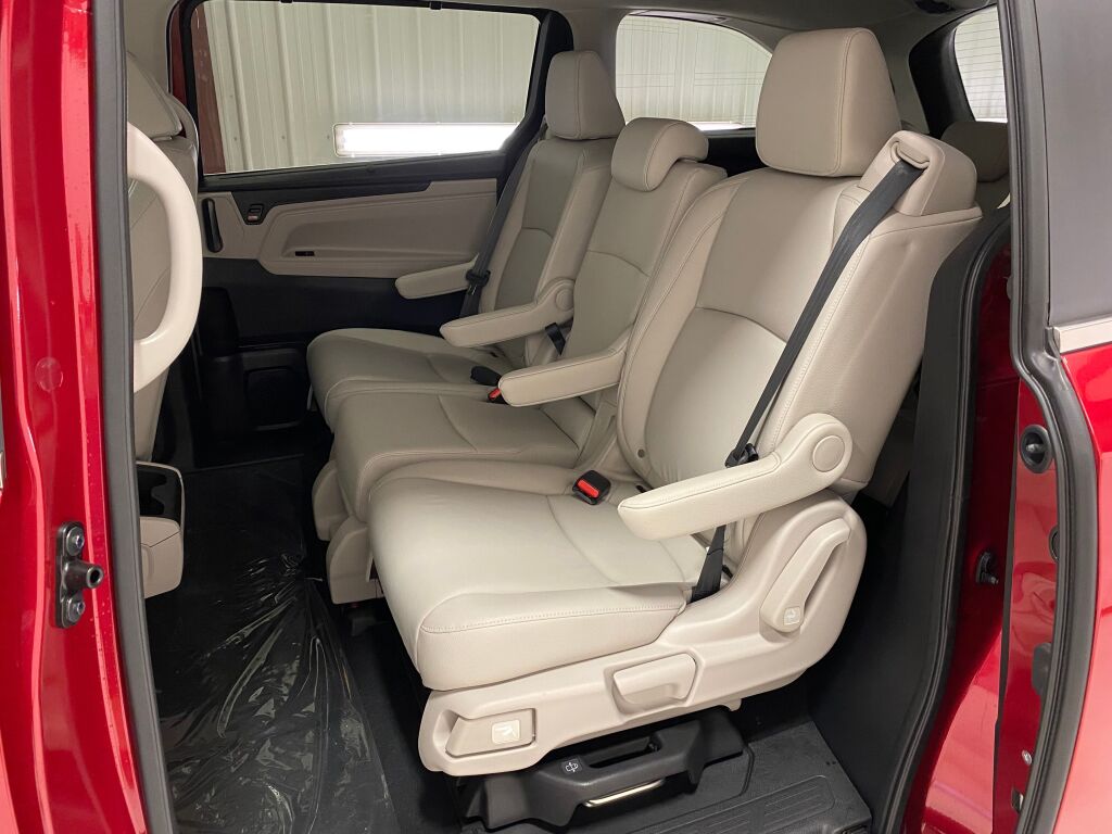2026 Honda Odyssey EX-L RADIANT RED METALLIC II at Honda North