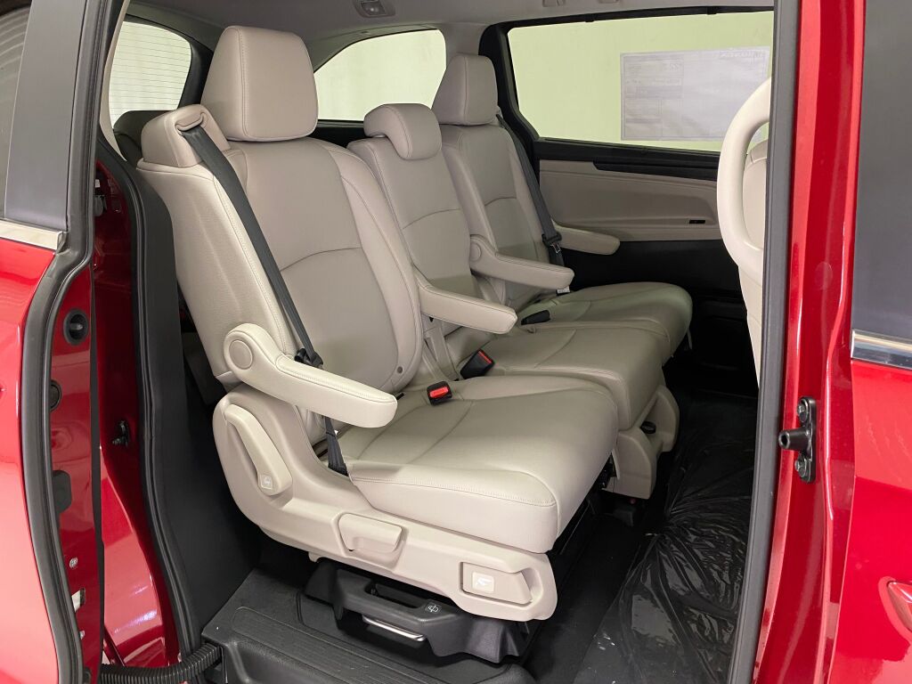 2026 Honda Odyssey EX-L RADIANT RED METALLIC II at Honda North