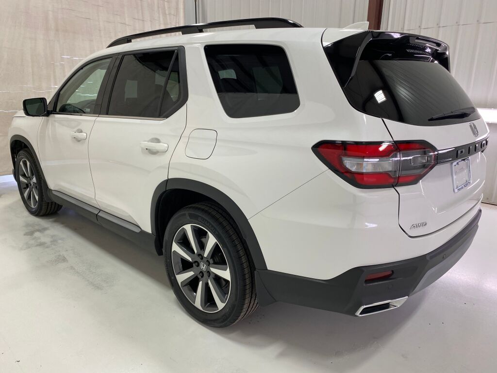 2024 Honda Pilot Elite Platinum White Pearl at Honda North