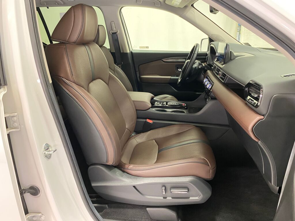 2024 Honda Pilot Elite Platinum White Pearl at Honda North