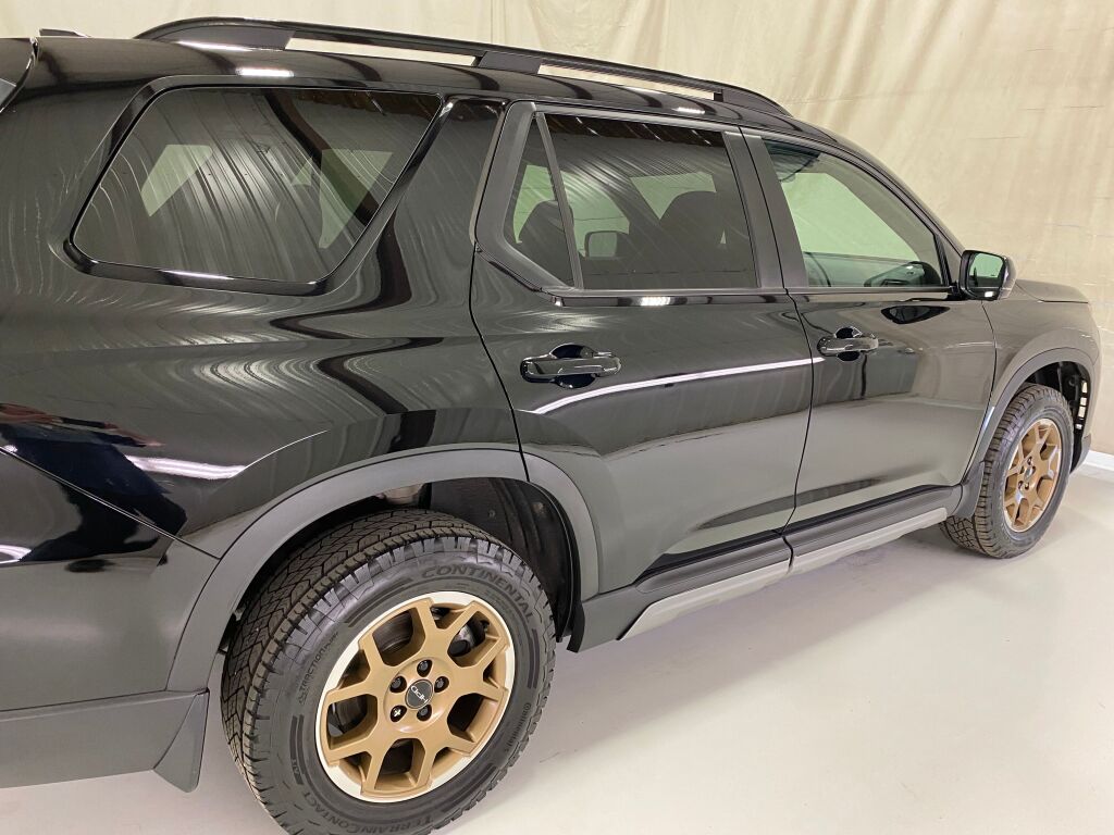 2024 Honda Pilot TrailSport Crystal Black Pearl at Honda North