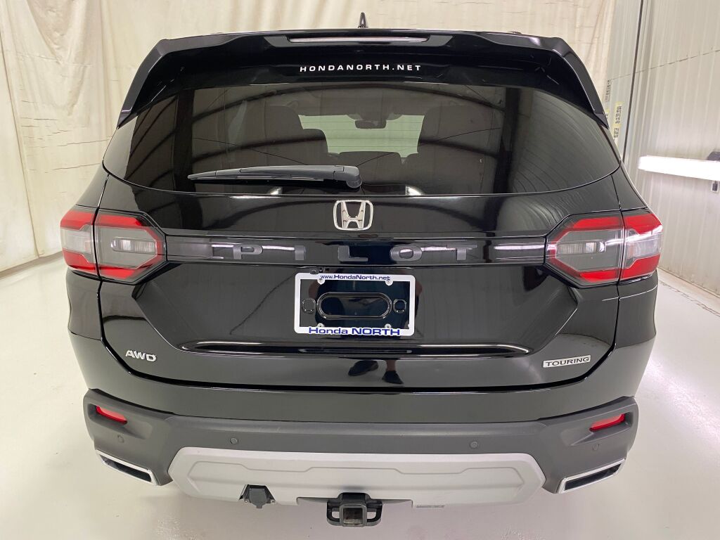 2024 Honda Pilot Touring Crystal Black Pearl at Honda North