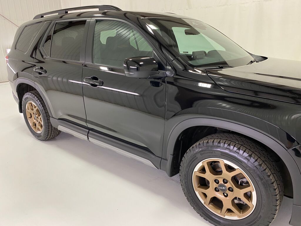 2024 Honda Pilot TrailSport Crystal Black Pearl at Honda North