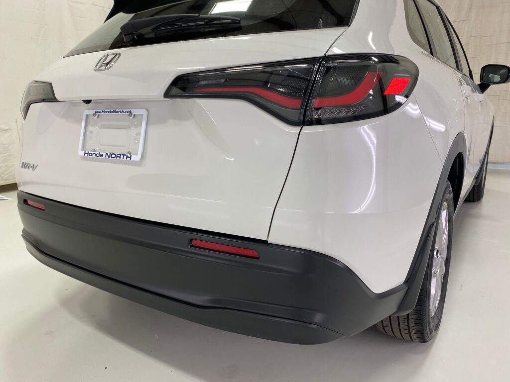 2025 Honda HR-V LX Platinum White Pearl at Honda North