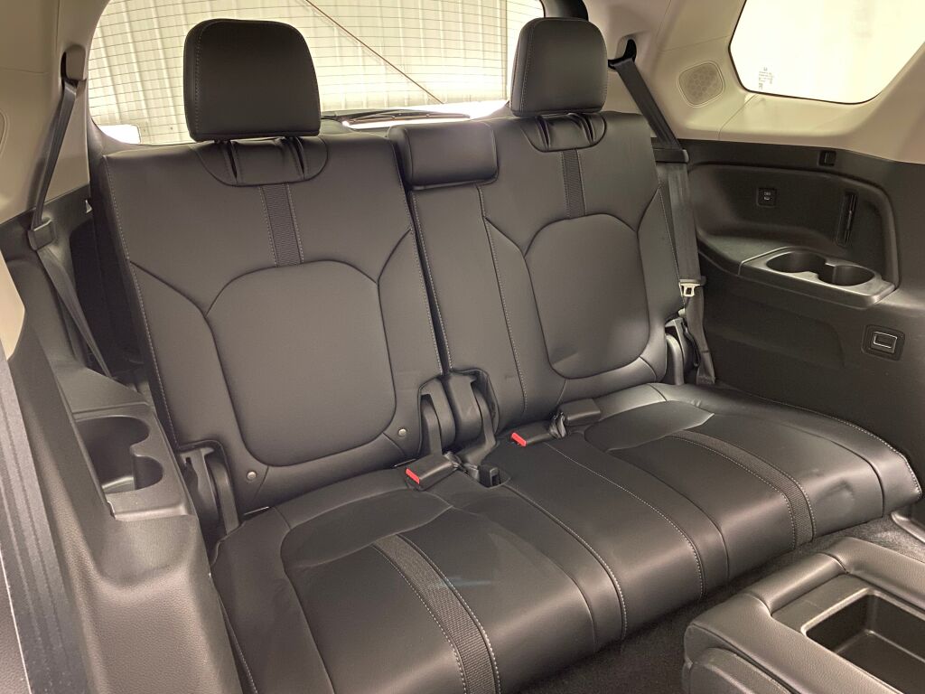 2024 Honda Pilot Touring Crystal Black Pearl at Honda North